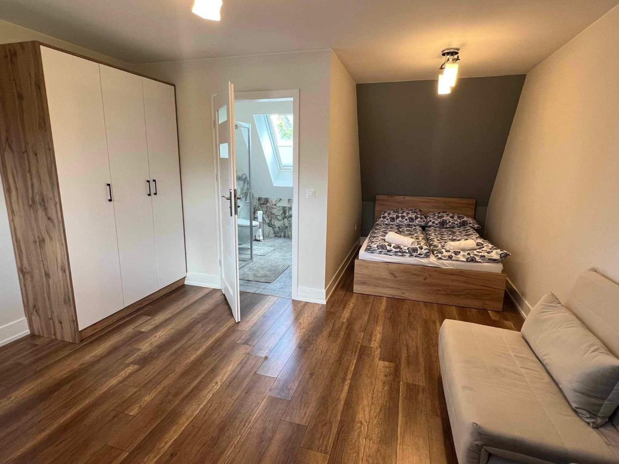 Styry Pory Roku Apartment Gron ภายนอก รูปภาพ